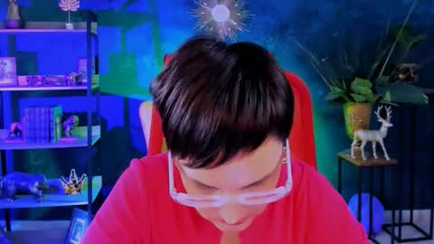 Snapshot of lauradavidsons chatting on 11.26.25 lauradavidsons online show from 11.26.25