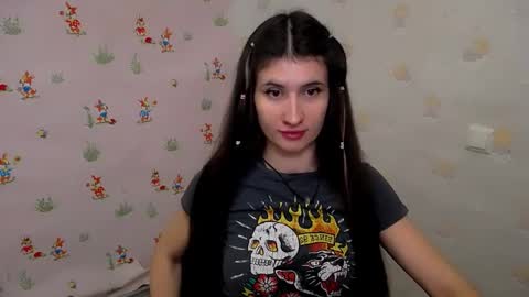 Laura online show from 12.22.25