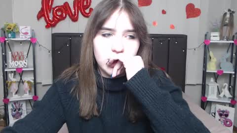 Snapshot of laurahlot chatting on 02.24.25 LauraHlot online show from 02.24.25