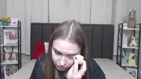 Snapshot of laurahlot chatting on 11.26.25 LauraHlot online show from 11.26.25