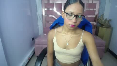 laurakail_ch online show from 06.28.26
