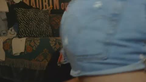 Lilian Banks online show from 06.24.26