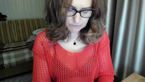 Snapshot of lauraoven1 chatting on 05.31.26 Lauraoven1 online show from 05.31.26