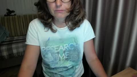 Snapshot of lauraoven1 chatting on 07.15.26 Lauraoven1 online show from 07.15.26