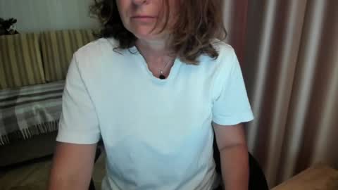 Snapshot of lauraoven1 chatting on 07.28.26 Lauraoven1 online show from 07.28.26