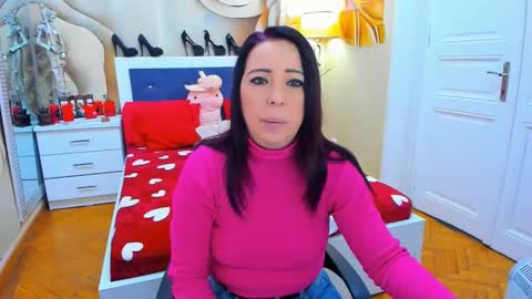 Laura online show from 02.24.25