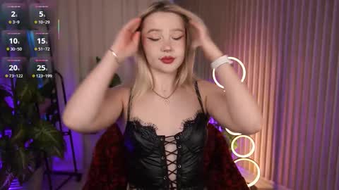 Snapshot of laurawifeness chatting on 10.14.25 Laura online show from 10.14.25