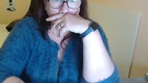 Snapshot of laureanne50 chatting on 12.14.24 laureanne online show from 12.14.24