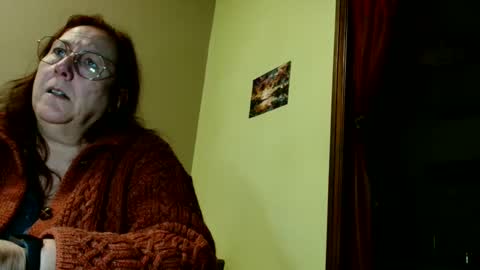 Snapshot of laureanne50 chatting on 12.17.24 laureanne online show from 12.17.24