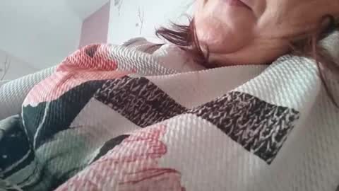 Snapshot of laureanne50 chatting on 01.05.25 laureanne online show from 01.05.25