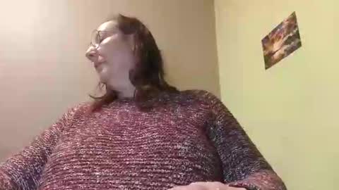 Snapshot of laureanne50 chatting on 01.22.25 laureanne online show from 01.22.25