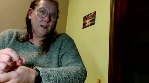 Snapshot of laureanne50 chatting on 01.26.25 laureanne online show from 01.26.25