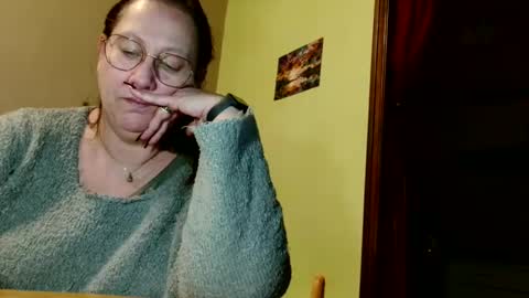 Snapshot of laureanne50 chatting on 03.02.25 laureanne online show from 03.02.25