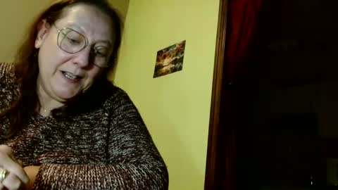 Snapshot of laureanne50 chatting on 03.10.25 laureanne online show from 03.10.25