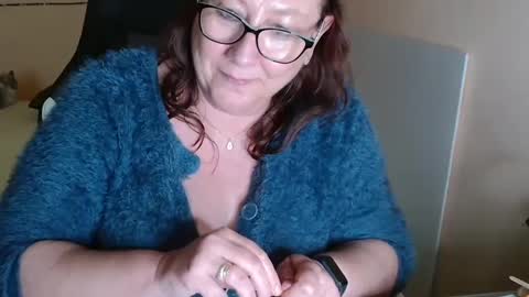 Snapshot of laureanne50 chatting on 03.11.25 laureanne online show from 03.11.25