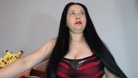 Snapshot of laureen777 chatting on 02.15.26 laureen777 online show from 02.15.26