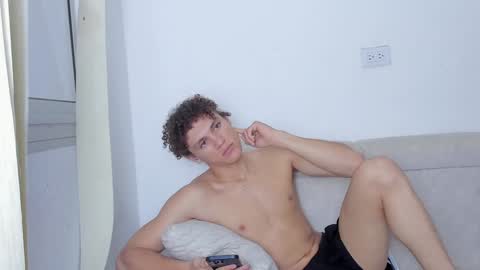 Laureent online show from 01.29.25