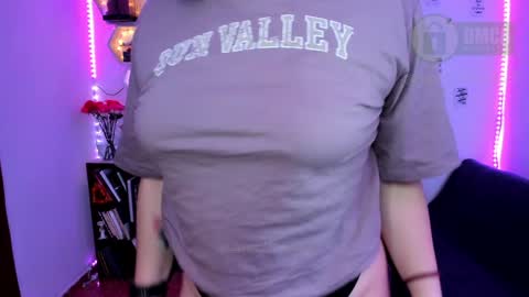  Im Lauren  independent model   online show from 01.18.25