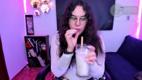  Im Lauren  independent model   online show from 01.28.25