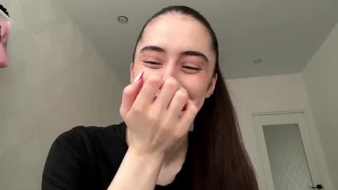 Snapshot of laurenadupuy chatting on 06.25.26 laurenadupuy online show from 06.25.26