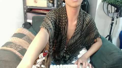 laurence_cuttieguyhere online show from 07.03.26