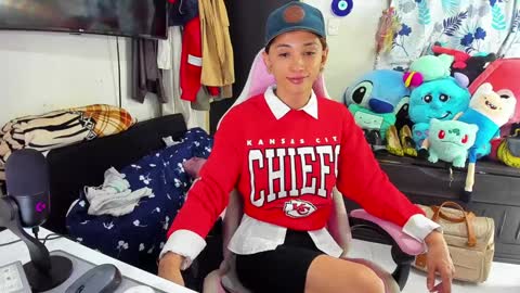 SF online show from 01.30.25