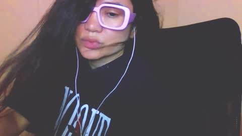 Snapshot of laurengirls1 chatting on 03.21.26 onlyfan laureng7 - 7 laureng2 online show from 03.21.26