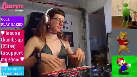 Snapshot of laurenipsumsit chatting on 12.20.24 Lauren online show from 12.20.24