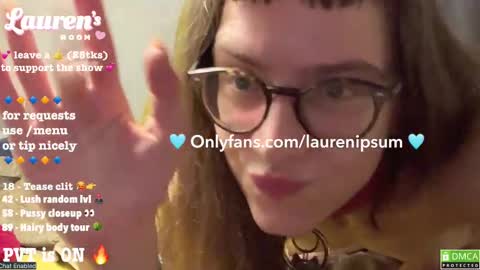 Snapshot of laurenipsumsit chatting on 02.28.25 Lauren online show from 02.28.25