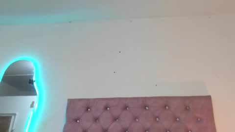 laurenlaine online show from 04.05.26