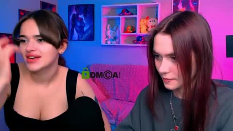 Snapshot of laurenmurrr chatting on 04.24.26 Laure online show from 04.24.26