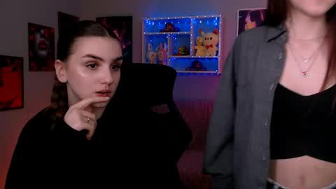 Snapshot of laurenmurrr chatting on 04.29.26 Laure online show from 04.29.26