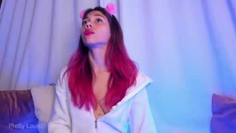 Snapshot of laurenn__1 chatting on 10.28.25 Lauren online show from 10.28.25