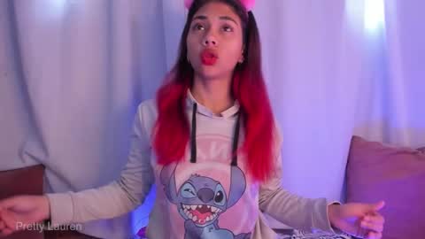 Snapshot of laurenn__1 chatting on 11.19.25 Lauren online show from 11.19.25