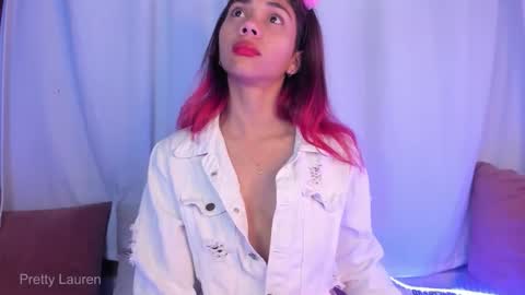 Snapshot of laurenn__1 chatting on 11.20.25 Lauren online show from 11.20.25