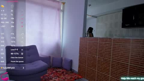 Snapshot of laurent_a chatting on 03.08.26 Lucie online show from 03.08.26