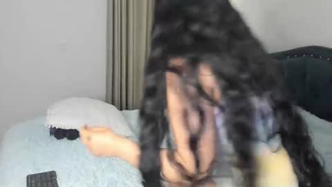 Snapshot of laurent_jones chatting on 12.22.25 daniela angel online show from 12.22.25