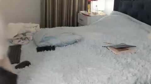 Snapshot of laurent_jones chatting on 01.09.26 daniela angel online show from 01.09.26