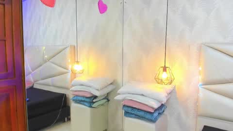 Laurent online show from 01.16.26