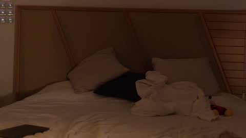 laurita_4 online show from 04.01.26