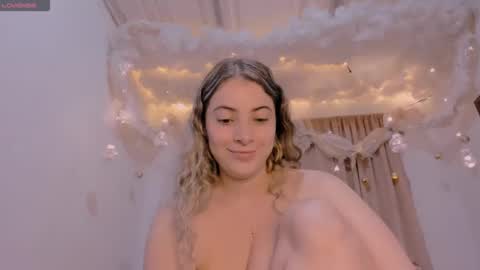 Snapshot of lauu_g chatting on 12.04.24 Lauu G online show from 12.04.24