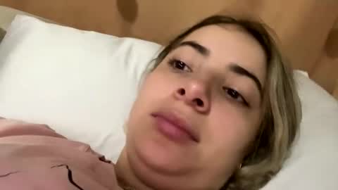 Snapshot of lauu_g chatting on 12.22.24 Lauu G online show from 12.22.24