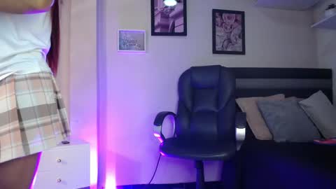 Snapshot of lauwild_ chatting on 01.15.26 LauWild online show from 01.15.26