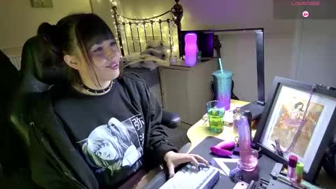 Lavenderrzz online show from 02.05.26