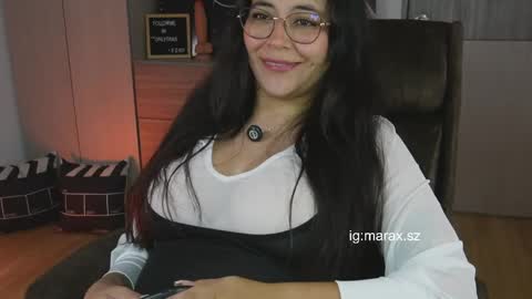 Snapshot of laviah chatting on 04.04.26 Mara online show from 04.04.26