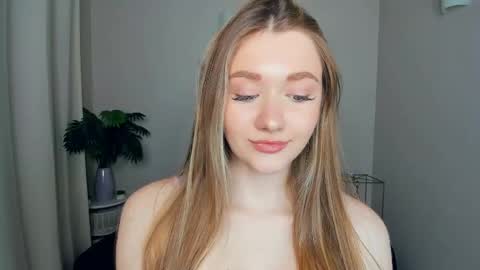 Snapshot of laviniahoutz chatting on 05.29.26 Jane online show from 05.29.26