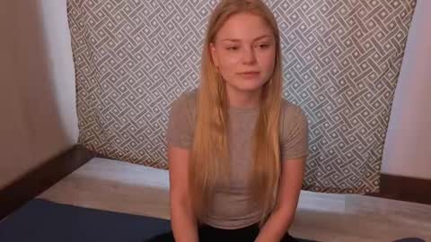 Snapshot of lavondabrayman chatting on 05.15.26 Hi Im Leila online show from 05.15.26
