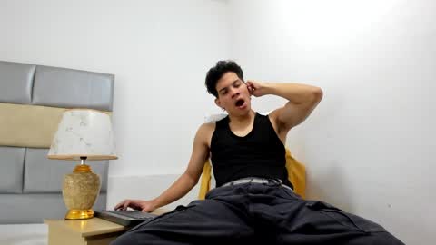 ZAmbrano online show from 03.08.25