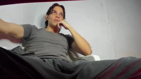 ZAmbrano online show from 10.21.25