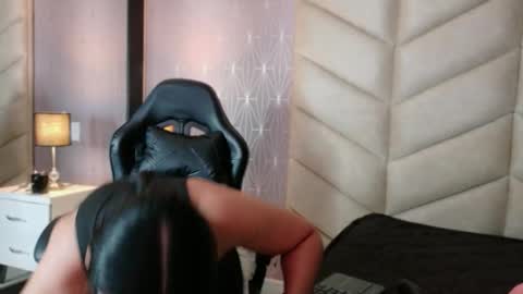 laya online show from 01.13.26